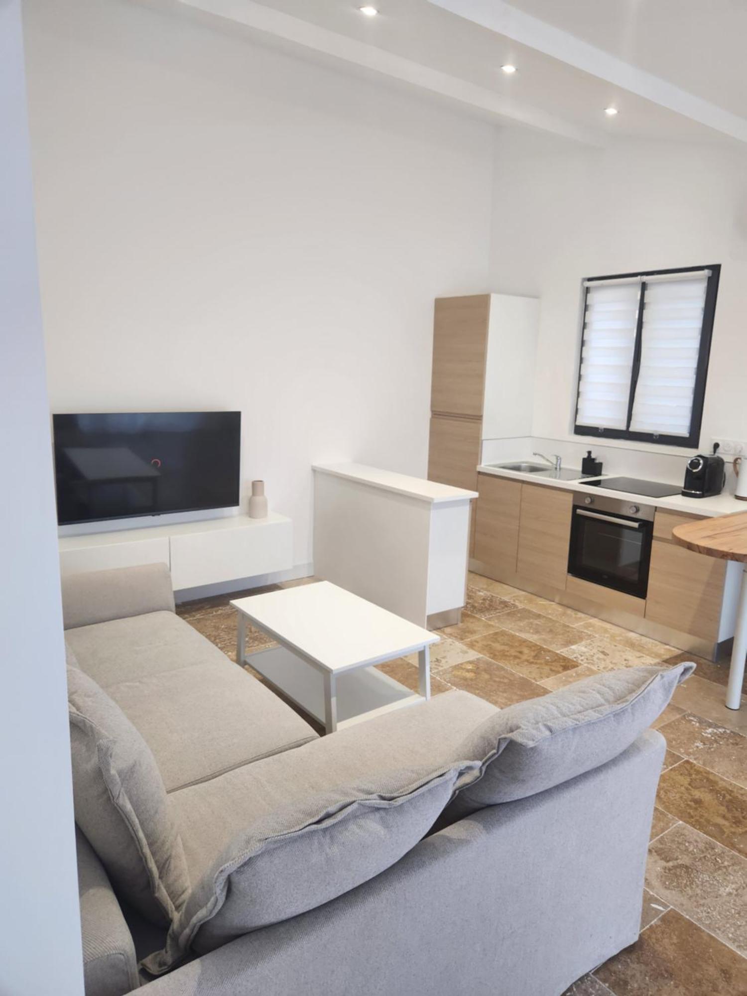Maison "Cosy" Avec Parking Prive Et Climatisation Nîmes Exterior photo